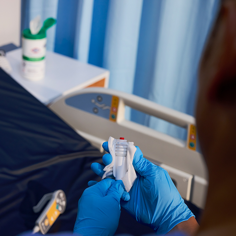 Dispatch Hospital Cleaner Disinfectant Towels | CloroxPro