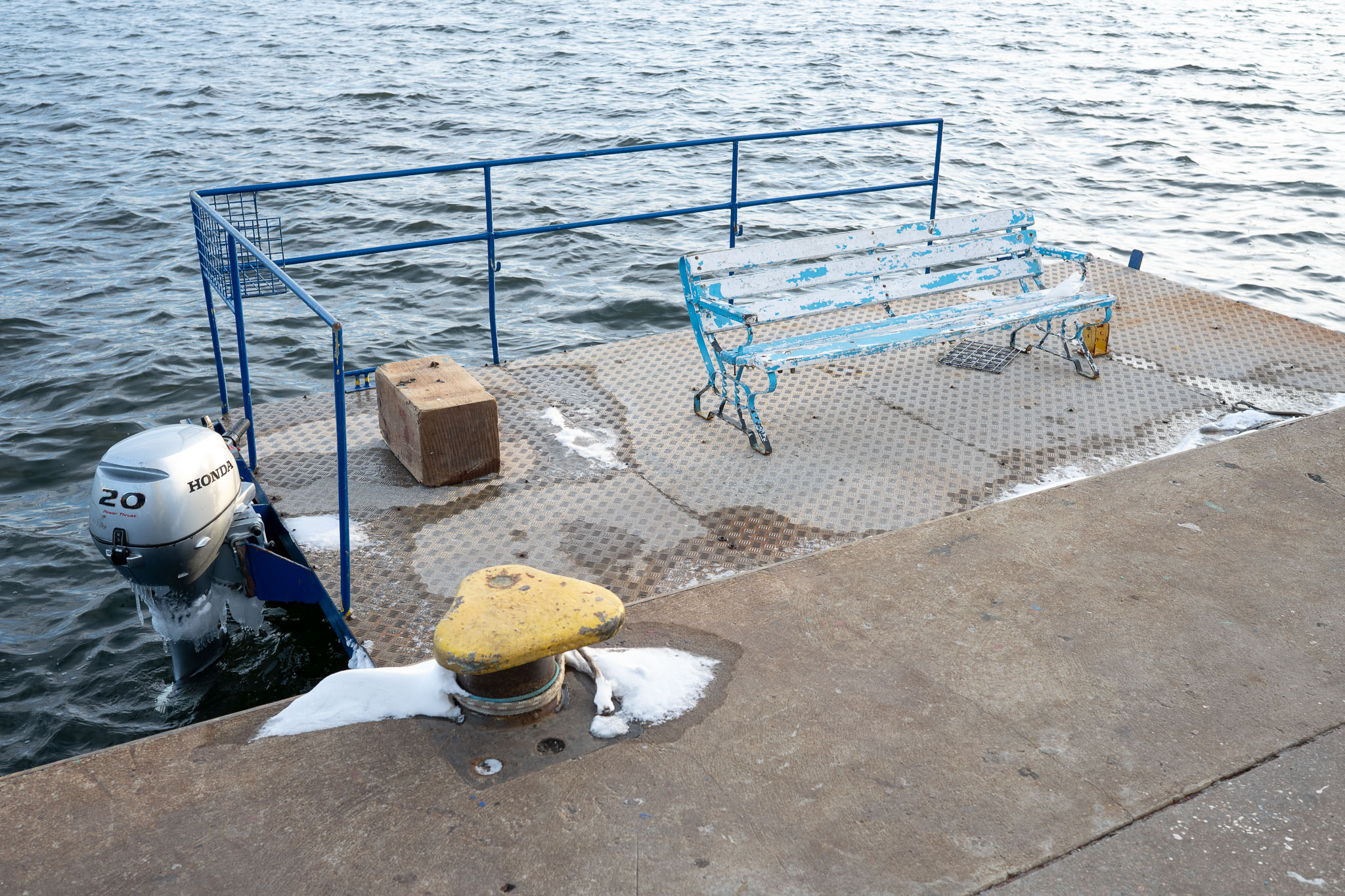 Singles - Image 18