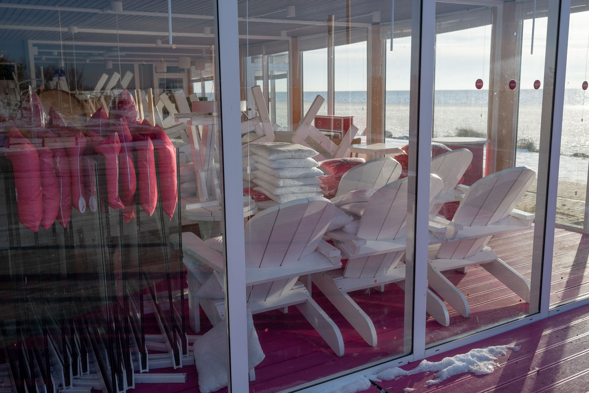 Off season - Image 5