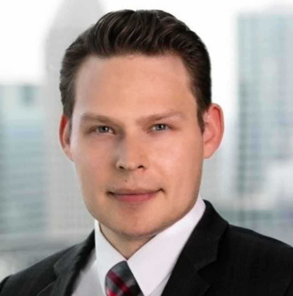 headshot of Runar Sigmarsson, CFA