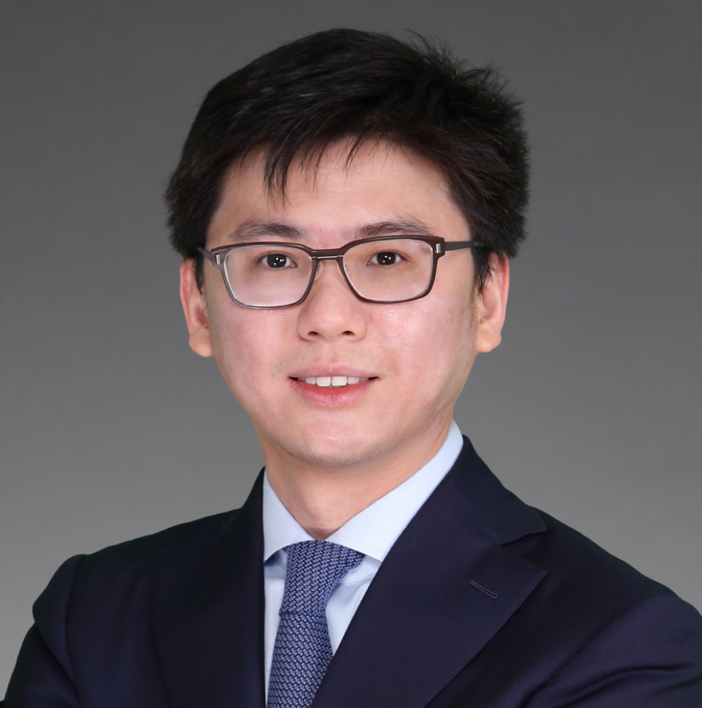 headshot of William Ho