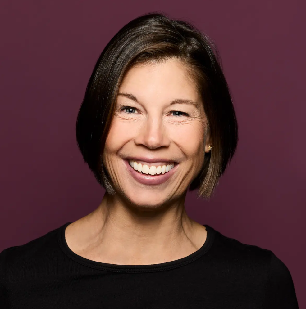 headshot of Darcy Mackay