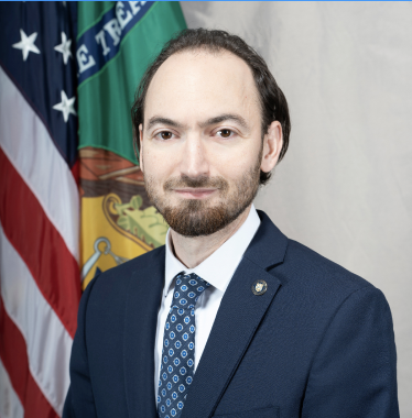 headshot of David King