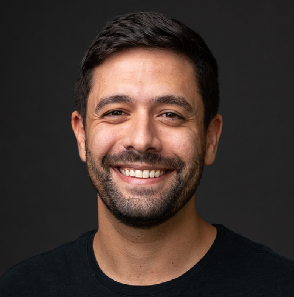 headshot of Zach Tune