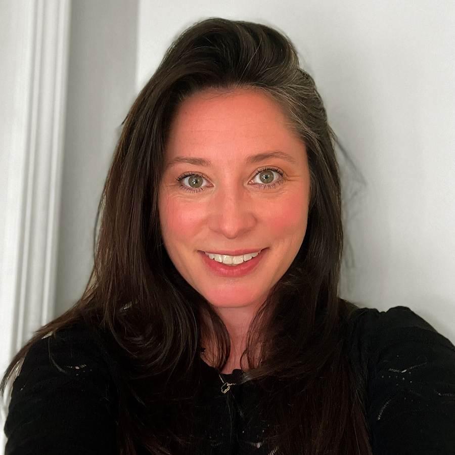 headshot of Gwynneth Mazzola