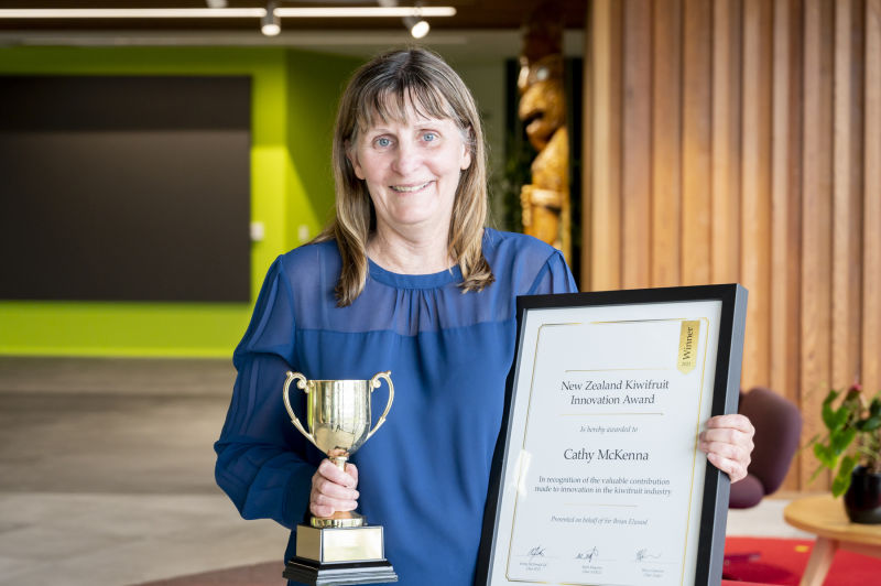 Researcher Cathy McKenna wins 2021 Kiwifruit Innovation Award