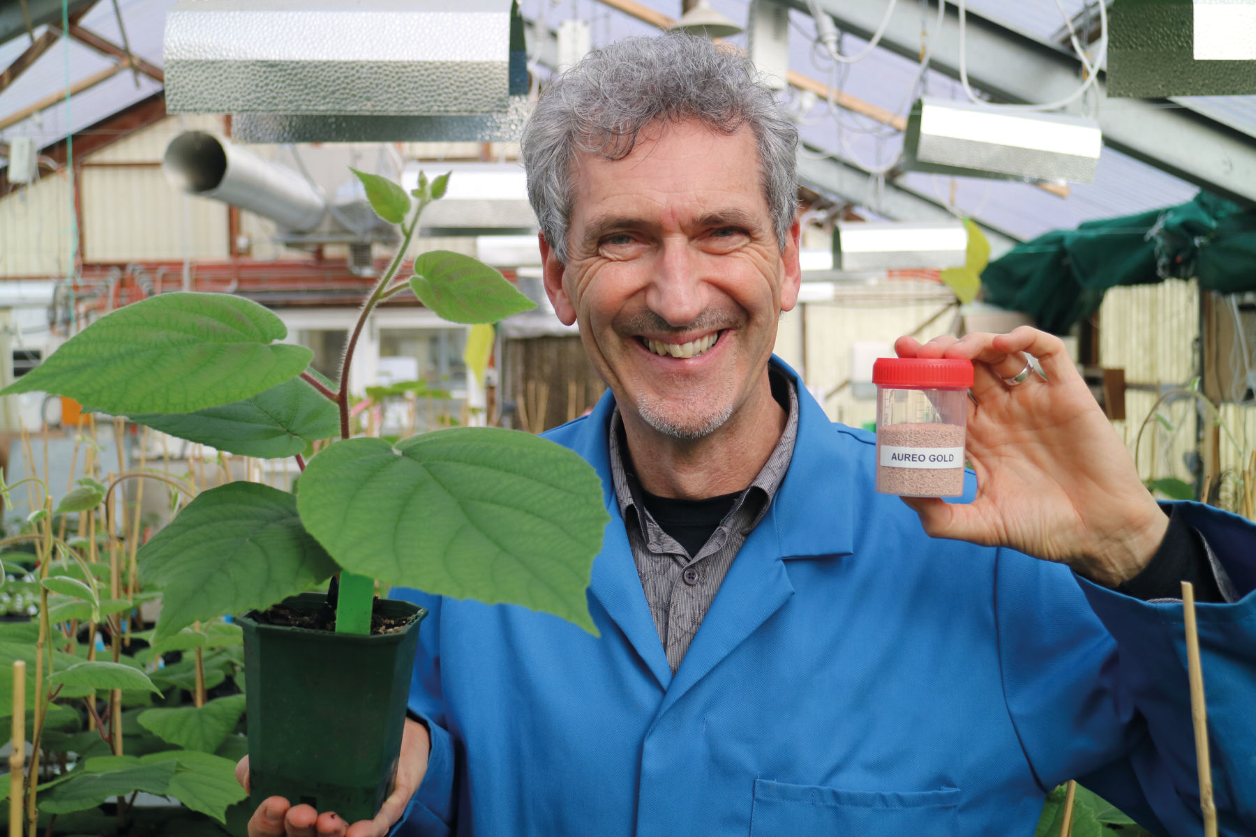 Phil Elmer: natural microorganisms for plant protection