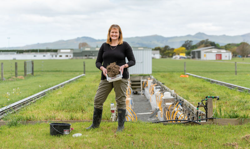Soil scientist Dr Trish Fraser recognised as a Woman of Influence