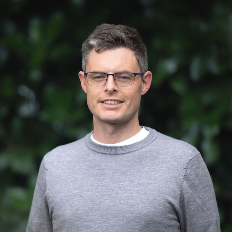 Dr Tim Millar