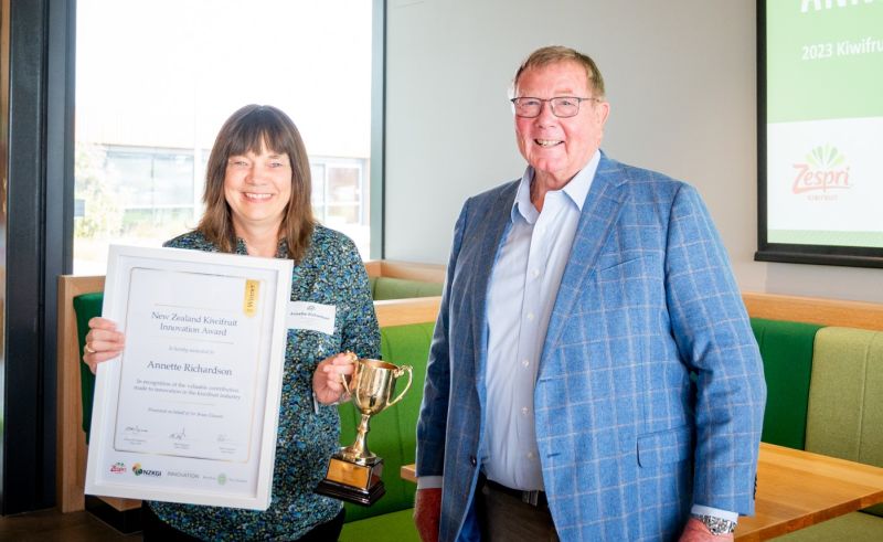 Scientist Annette Richardson wins 2023 NZ Kiwifruit Innovation Award