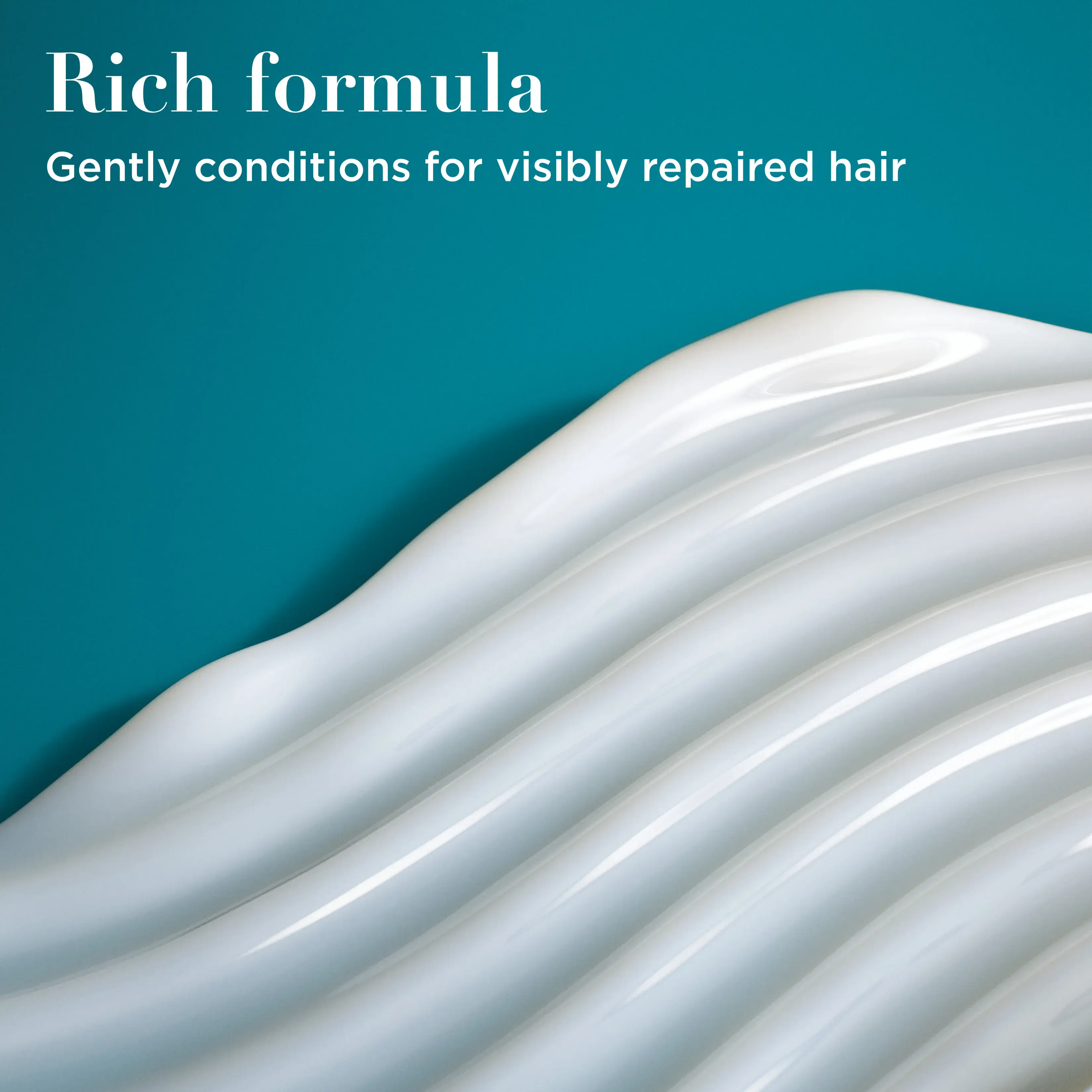 Argan Oil Texture and Consistency. Creamy formula gently cleanses for visibly repaired hair