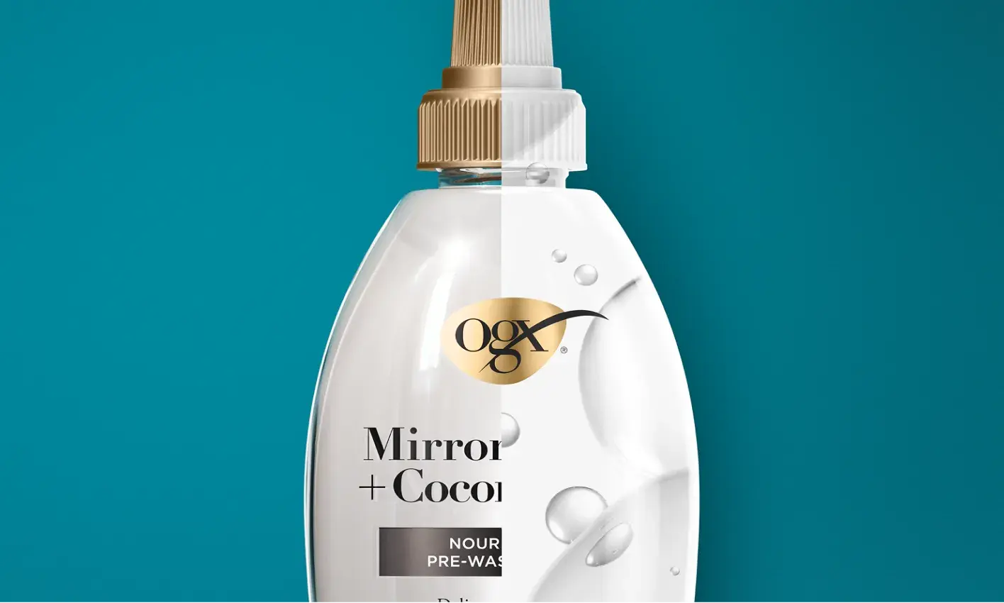 Image showing the packaging for one half of the bottle and the formula main ingredient on the other half