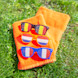 Zonnebrillen-vlaggen-handdoek
