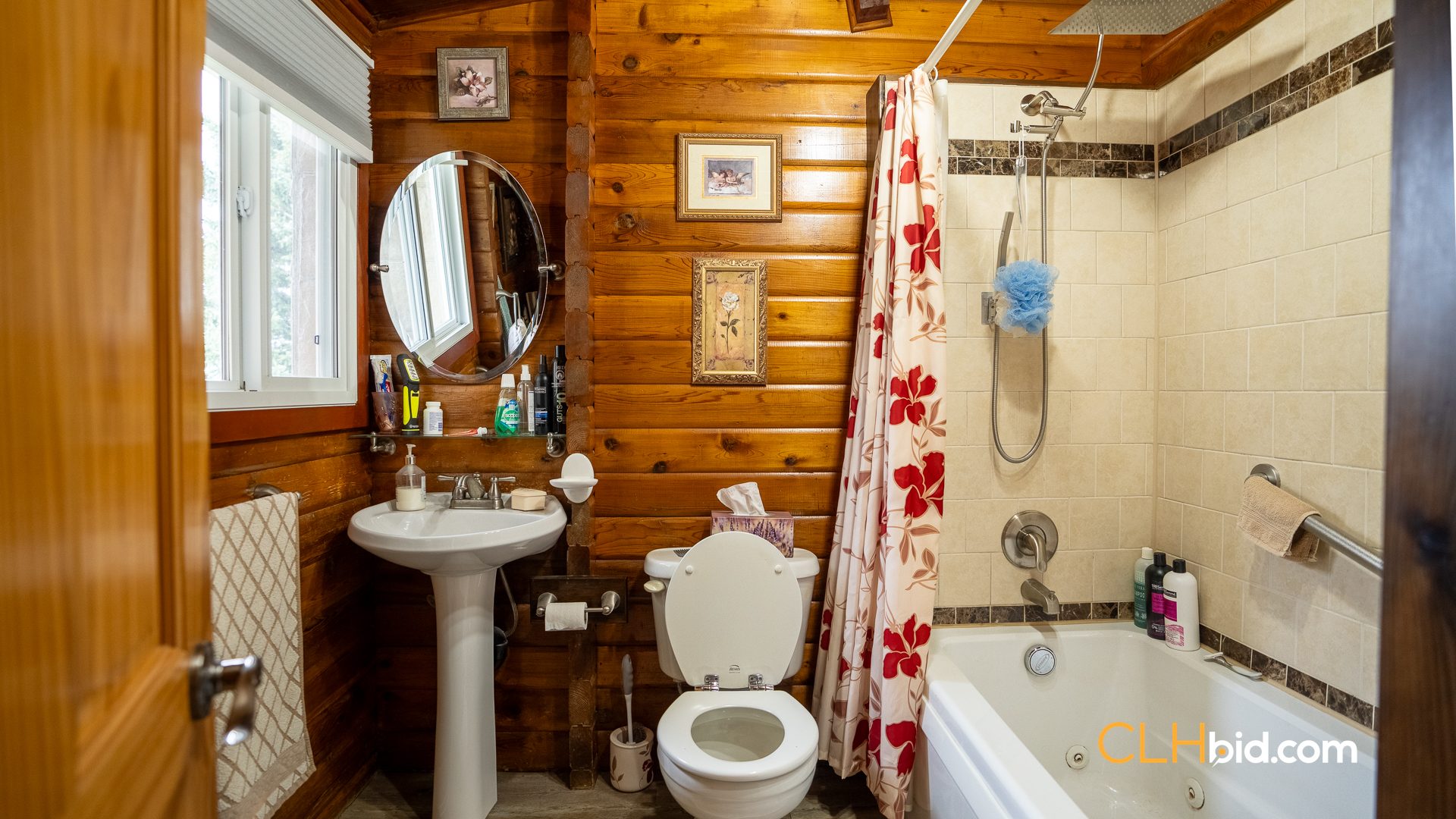 Web-MegaFortyMileInterior-5