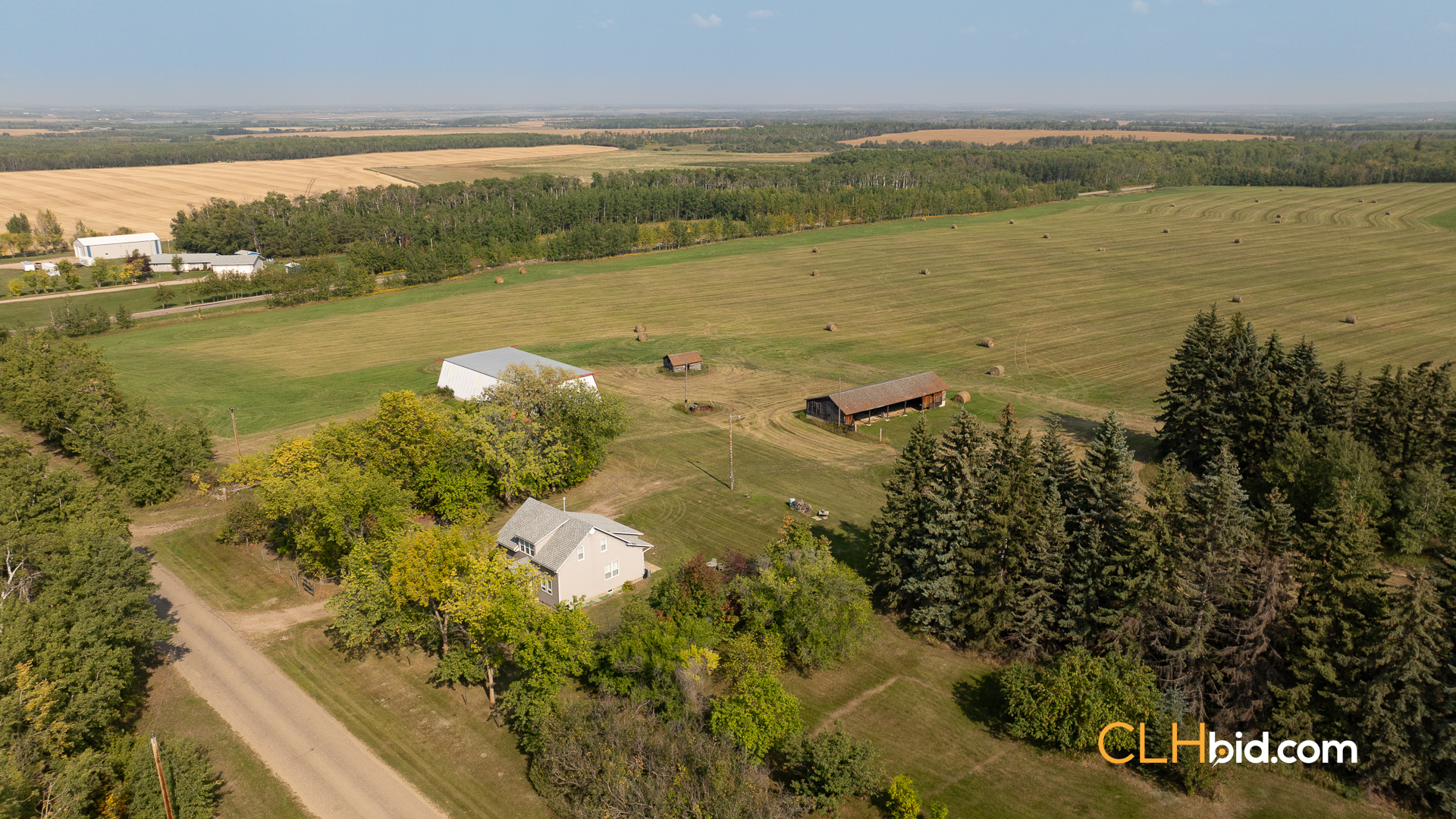 Web-SmallTownCharm-4