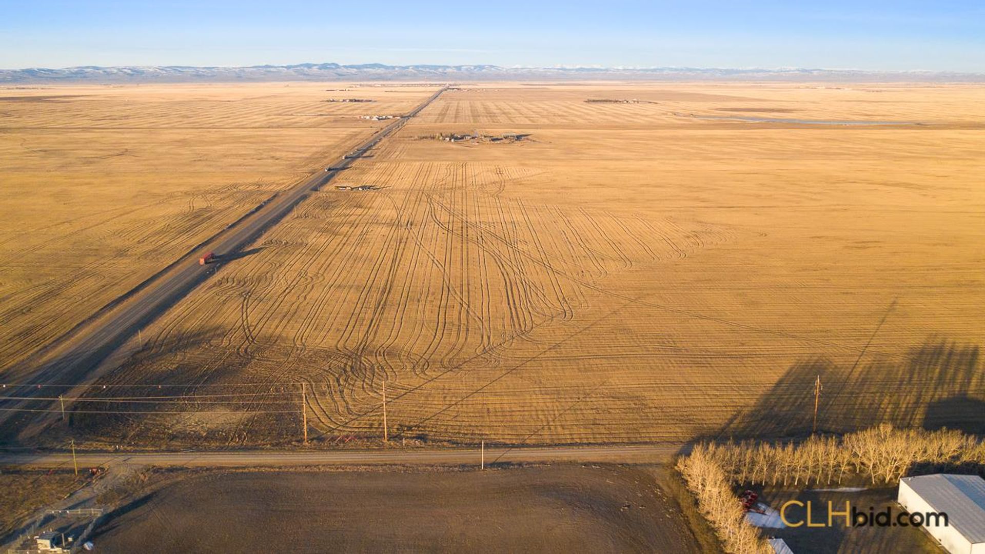 produceronpavement519-1-4