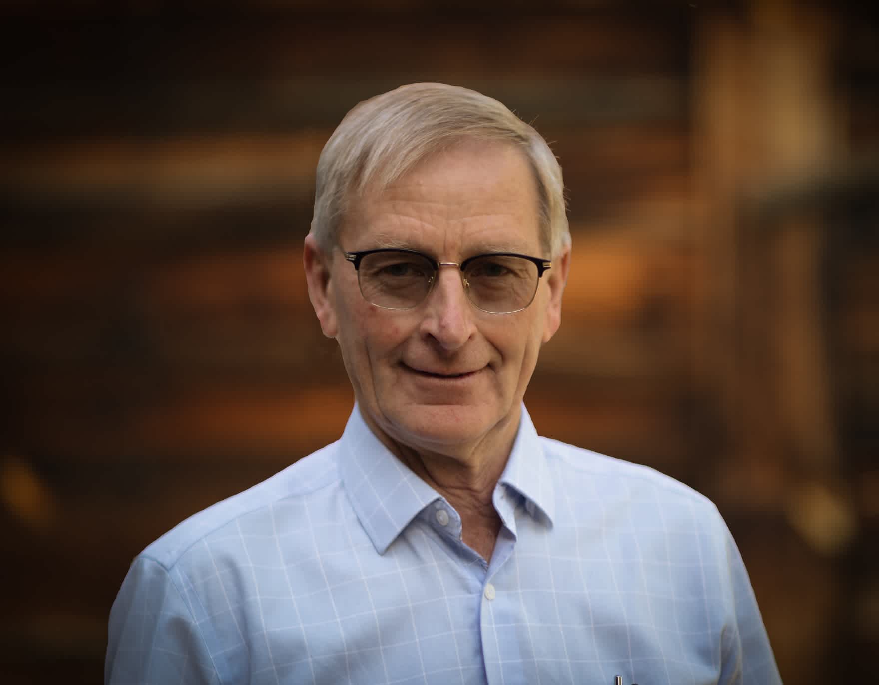 Henry Vos headshot