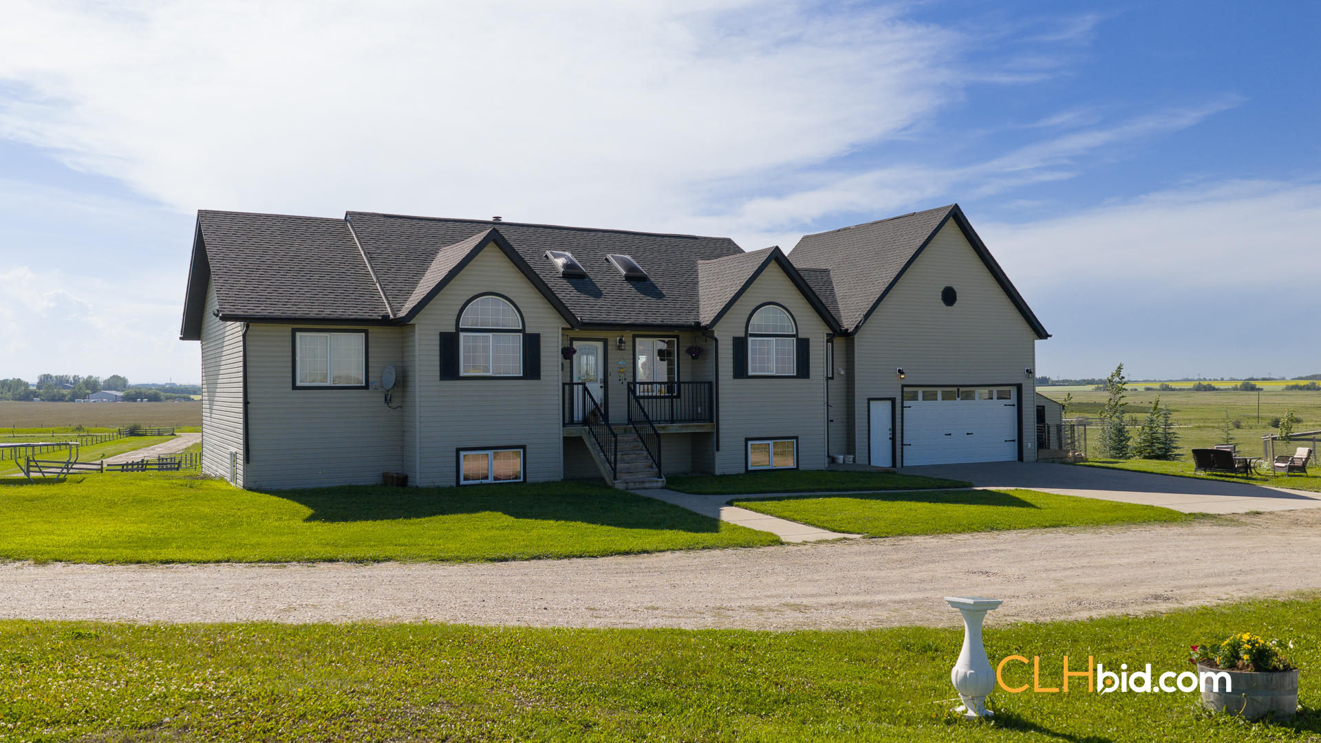 Web-FoothillsHeadliner-20