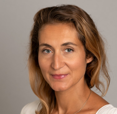 Portrait of Dr. Britta Julia Dombrowe