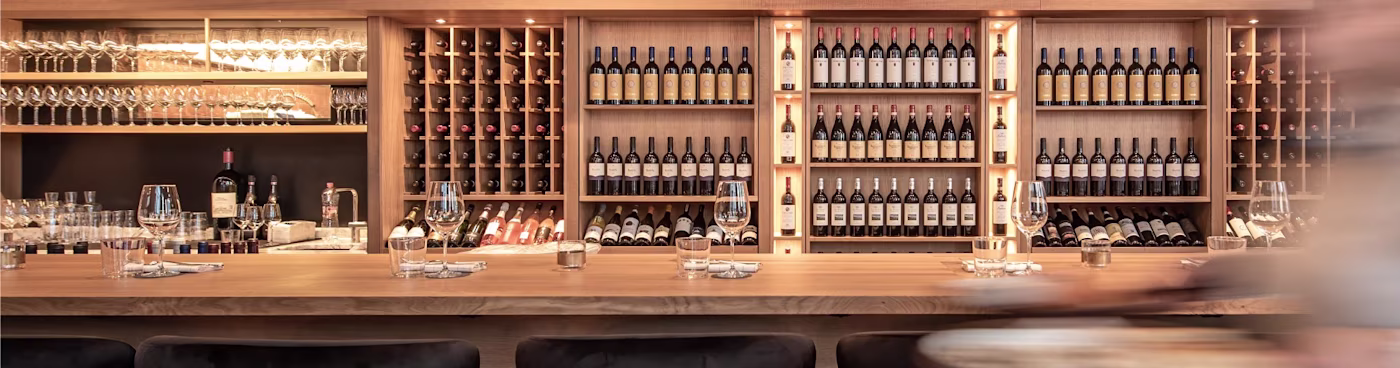Più Bar Vino Europaallee Header