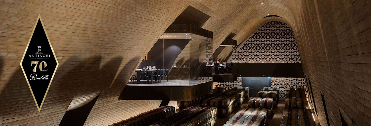 Blick in die Antinoris Weinkeller in Bargino