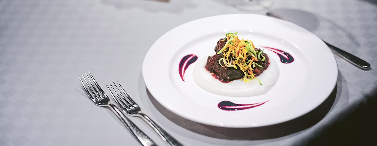 Geschmorte Kalbsbäckli auf Polenta