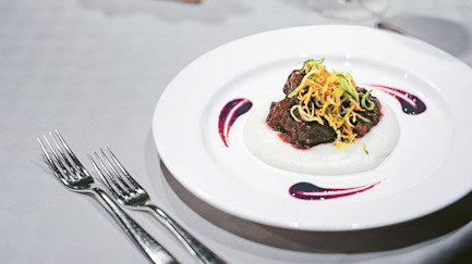 Geschmorte Kalbsbäckli auf Polenta