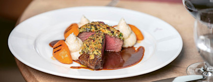 bindella-blog-gastronomie-hirsch-entrecote-ofenkuerbis-hero