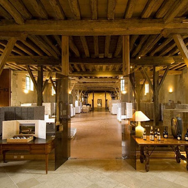 Im Innern des Schlosses befinden sich unzählige Räumlichkeiten