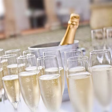 Prosecco von Col de'Salici eingeschenkt und bereit für den Genuss