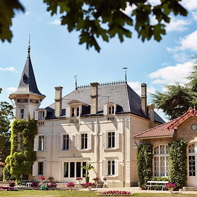 Der Haupsitz der Domaine Jacques Prieur ist ein Schloss