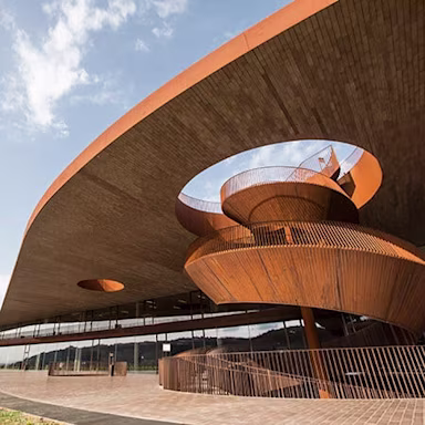 Imposantes Bauwerk im Hauptsitz der Familie Antinori, in der Nähe von Florenz