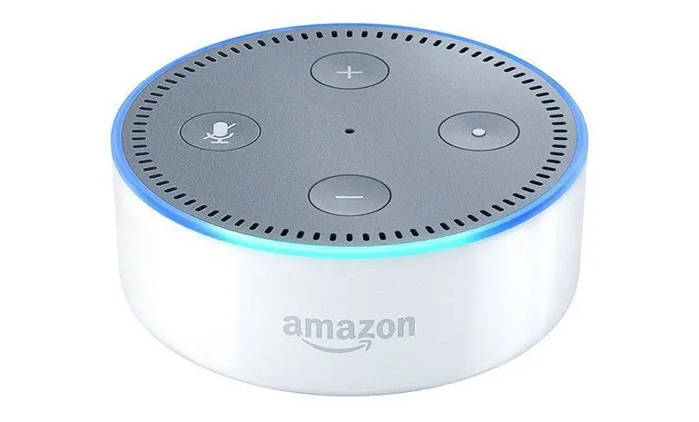 Amazon Echo i den lille Dot-udgave er en af de mest populære gadgets i USA, men den kan også findes brugt på DBA