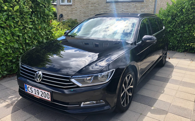 Birgitte fra Hvidovre sælger netop nu denne VW Passat 2,0 TDi 150 Comfortline+ Variant DSG Diesel aut. Her på DBA for 225.000 kroner. Den er fra 2018, og  den har kørt 183.000 kilometer.