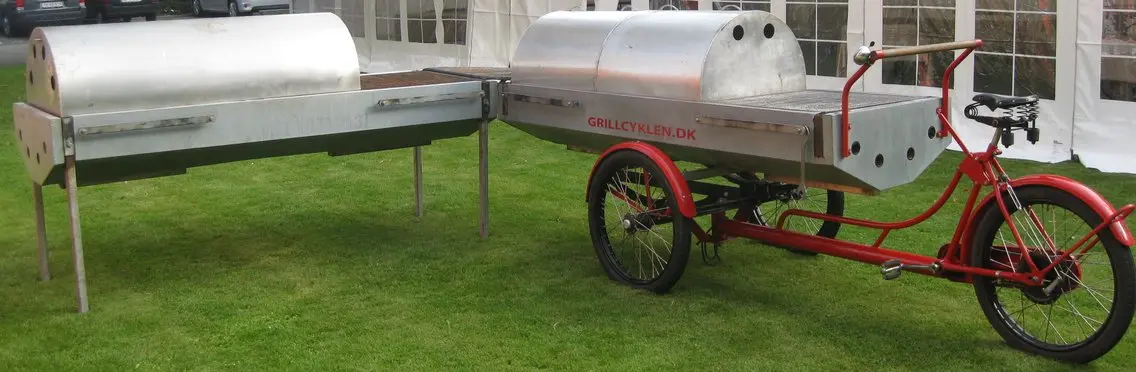 Per Sørensens création! Verdens største grillcykel!