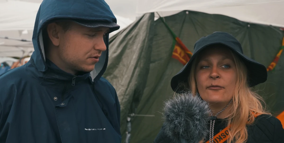 Mikkel og Ida bor for andet år i træk i 'Leave no Trace'-området på Roskilde Festival - og de lever fuldt ud op til konceptet. Se selv i videoen øverst i artiklen