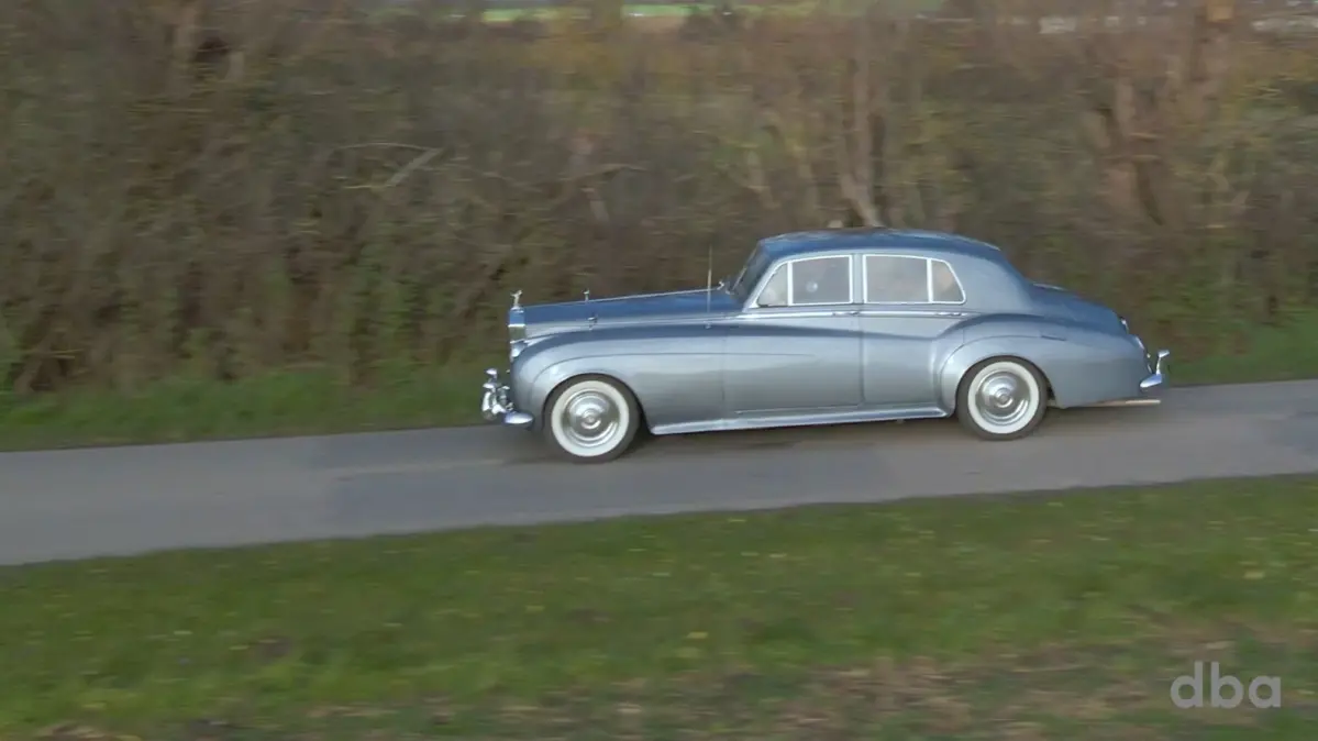 Der har været mange vilde ting til salg gennem tiden på DBA. Blandt andet denne smukke, gamle Rolls Royce. Den kan du finde, hvis du søger på 'Rolls Royce'  her på DBA Guide