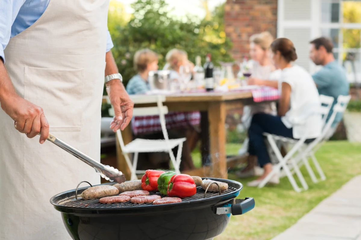 Lige nu er der omkring 2.100 grill til salg - men mon de ser lige så flotte ud som din, når du først har fulgt vores guide?