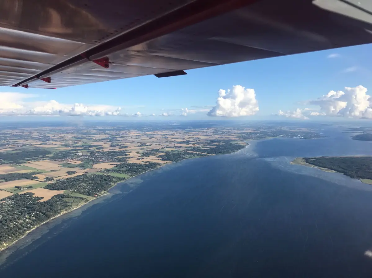 David Nyhjem fra Torslunde forfulgte først sent i livet drømmen om at lære at flyve trods sin højdeskræk. Siden har han ikke fortrudt. Modellen, han sælger her, er en Aeroprakt A22L og et rigtig godt begynder-fly, fortæller han