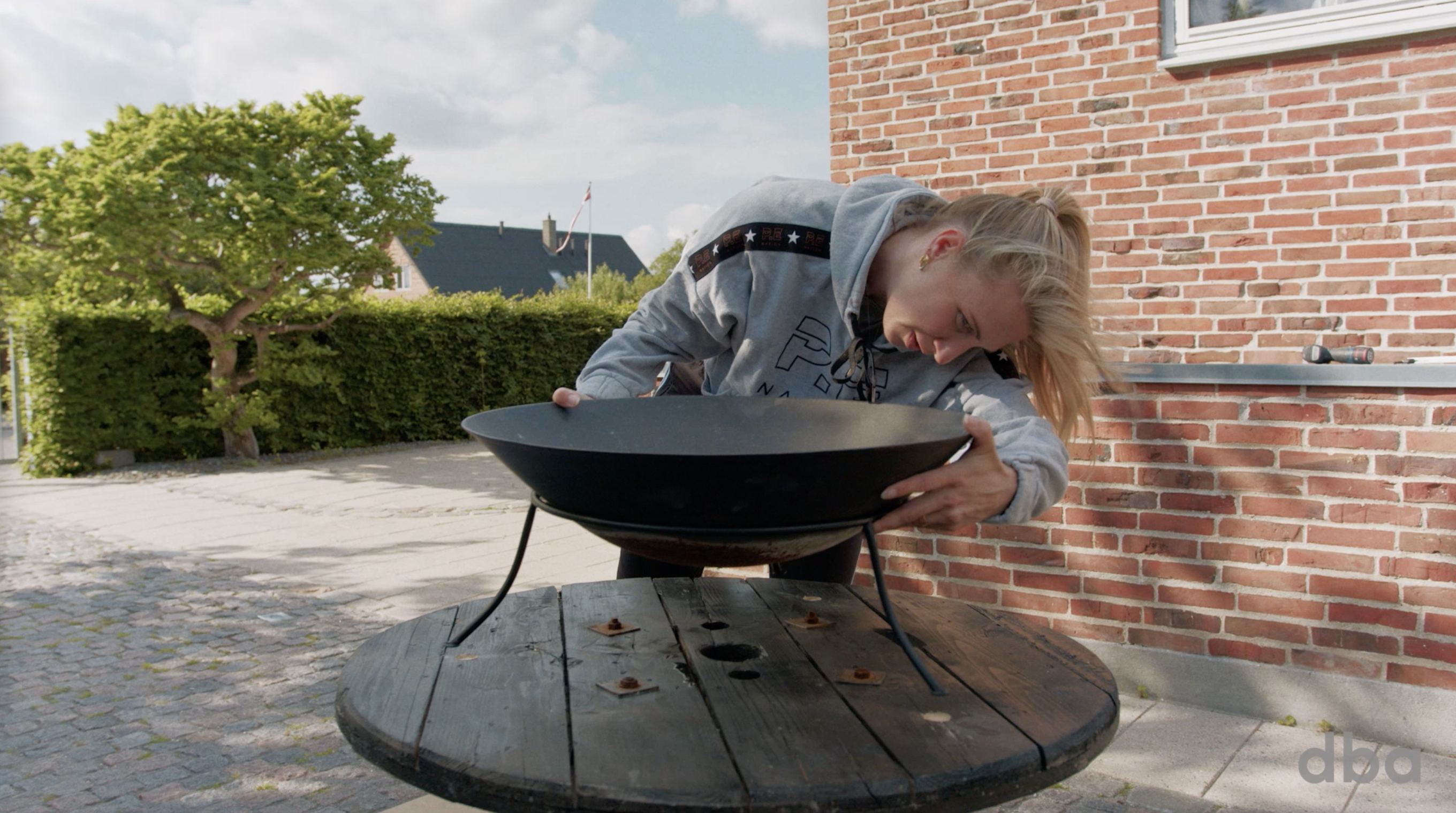 Video: Sådan laver du et skønt bålsted i maven