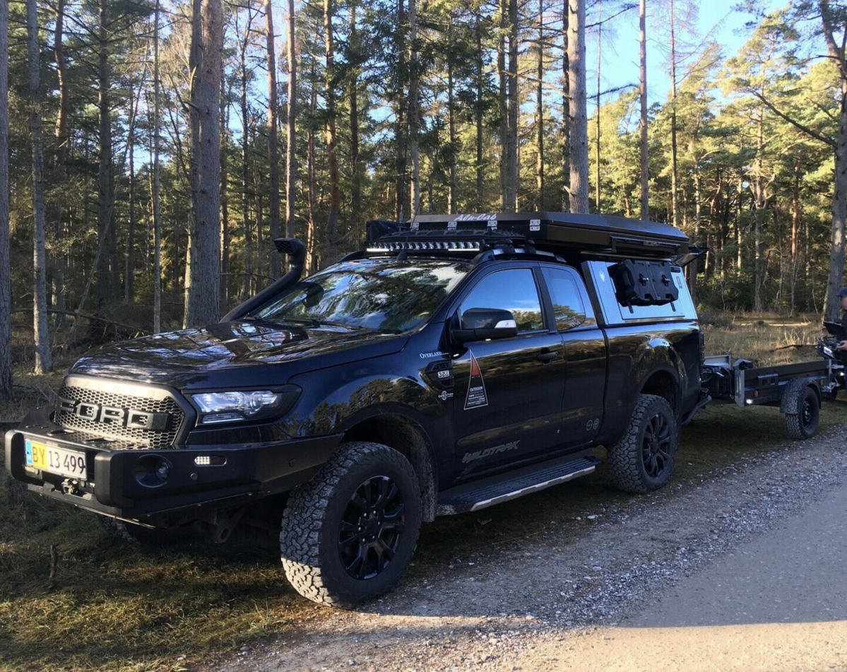 For 389.000 kroner kan du gemme dig fra civilisationen i vildmarken med denne Ford Ranger. Den sælges af Martin fra Gilleleje.