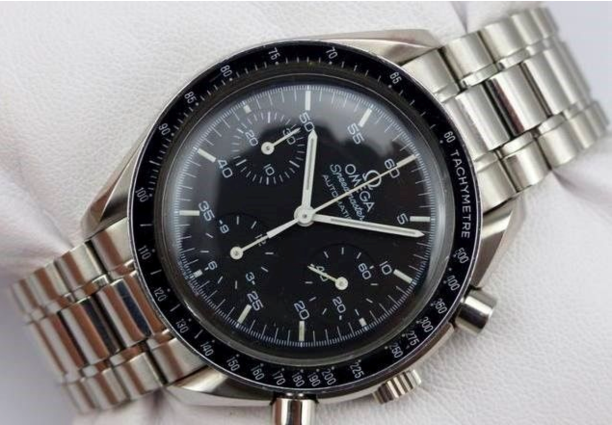 Derfor er det nu, du skal investere i et brugt Omega Speedmaster