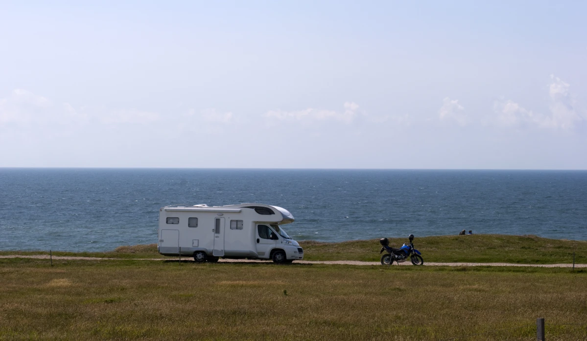 Ifølge Torben Jensen hænger den stigende interesse for autocamper-livet sammen med , at flere vil på spontane ferier