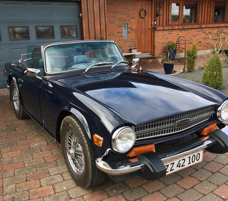 Vil du gerne eje en veteran cabriolet? Så skal du da måske investere i denne Triumph TR6, 2,5 Cabriolet, Benzin, som Tommy fra Lemming har til salg her på DBA for 185.000 kroner.