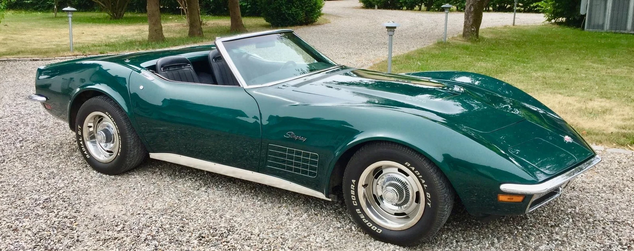 Hvem vil ikke gerne køre de danske landeveje tynde i denne Chevrolet Corvette 5,7 Cabriolet? Søren fra Ringsted sælger bilen her på DBA for 259.000 kroner.