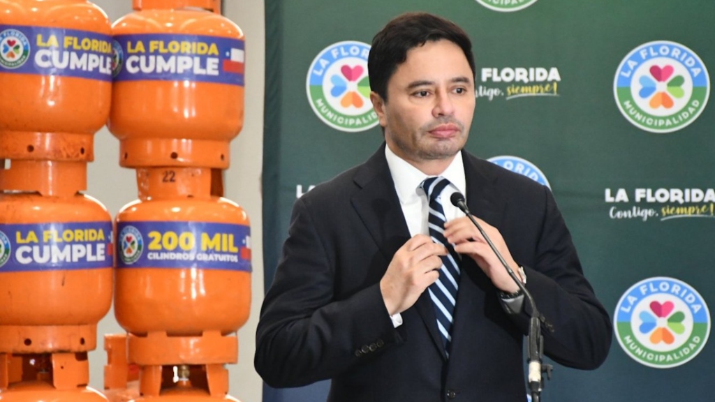 'No hacemos falsas promesas': Alcalde Carter entrega 200 mil cilindros de gas gratis