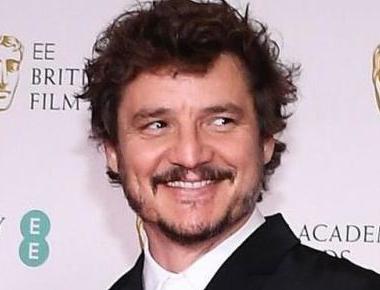 Niegan entrada a Pedro Pascal a exposición sobre él