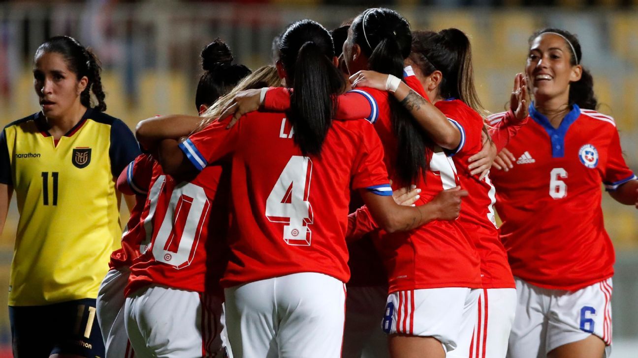 En la Roja femenina valoraron el microciclo al mando de Luis Mena