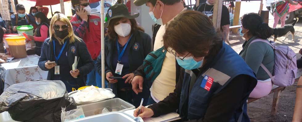 Hallazgo de restos de mascotas en Calama: Salud insiste en llamado a evitar compra de comida callejera