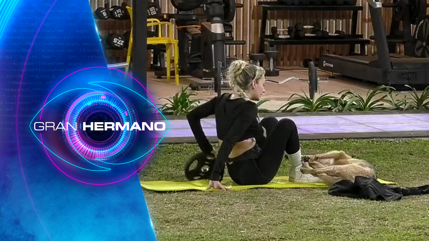 ¡También quería entrenar! Bigote se unió a Fran para hacer ejercicio juntos - Chilevisión